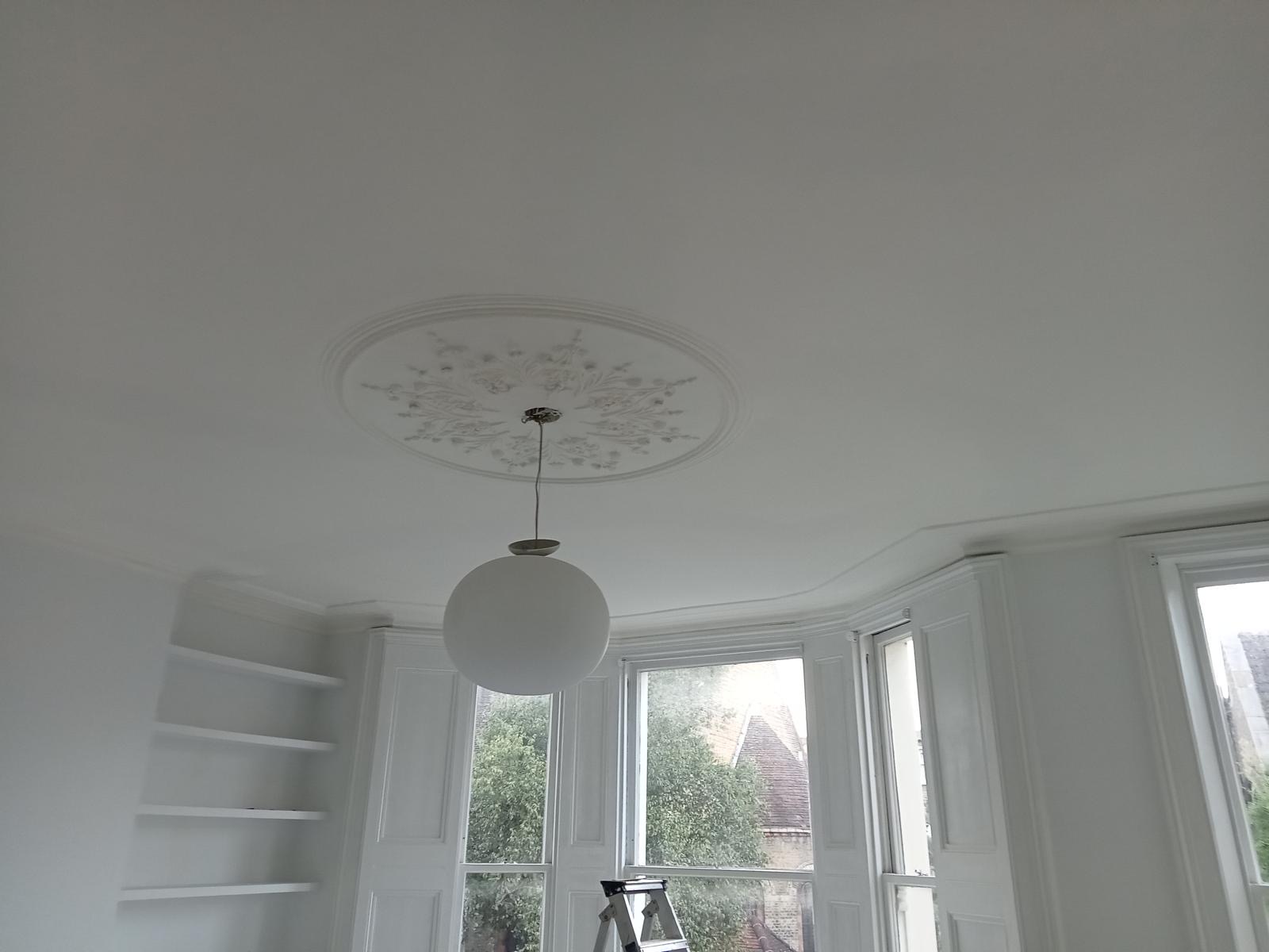 spray painting Whitechapel, E1